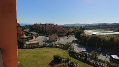 Casares del Sol Penthouse with 2 terraces - communal pool - nearby beaches  