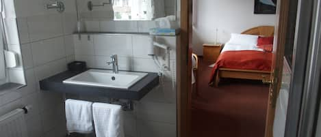 Kategorie E/Komfort Doppelzimmer mit Dusche/WC