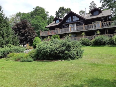 Your log home in the country, close to beaches in Port Stanley