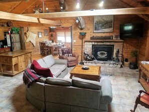 Bearadise - Cozy Cabins LLC