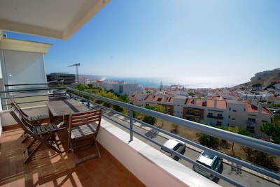 Clementine - Apartment with sea view, WiFi, parking and central heating