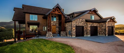 Hidden Chateau, Fish Haven, Bear Lake, Family Reunions, Bear Lake Premier Cabins