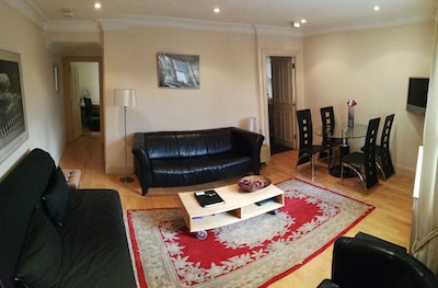 Self Contained Luxury Apartment  for 4 People -  Double Bed and King Sofa Bed