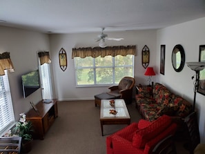 spacious living area for large gatherings