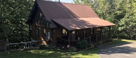 Main entrance. Circle driveway. 2 steps to entry