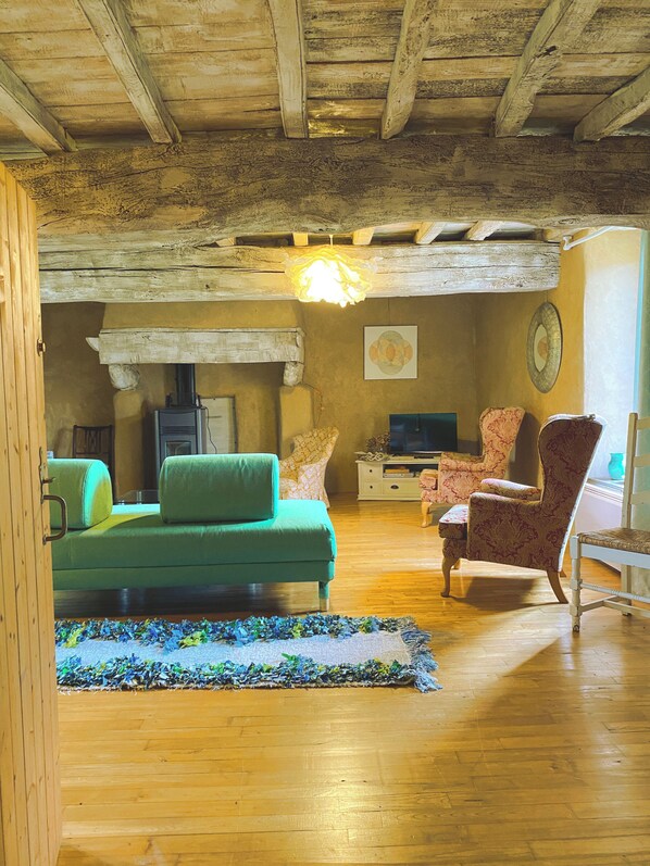 Salon sur parquet