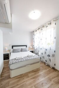 Penthouse with Sea View in Benidorm, 3 min walking from the beach