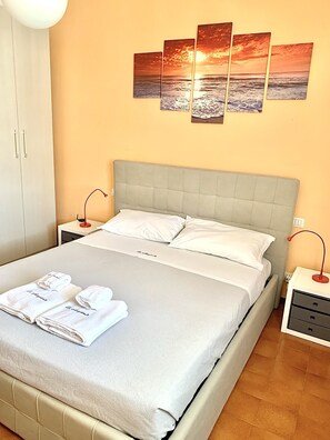 Biancheria da letto e bagno inclusa per ogni ospite