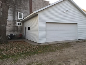 2 car garage for easy winter access