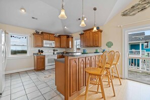 Surf-or-Sound-Realty-499-Jamaican-Happy-Kitchen-1
