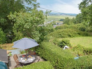 Wonderful far reaching countryside views | Bryn Heulog, Penclawdd, near Swansea