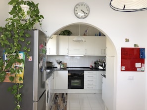 The kitchen area. New dishwasher and washing machine 2019