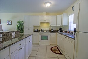Room, Indoors, Kitchen, Flooring, Oven