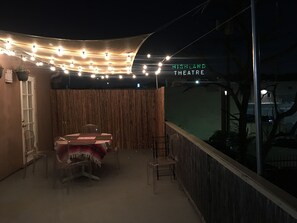 Outdoor dining