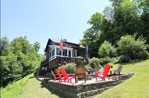 Exterior & Fire pit at White Mountain Private home