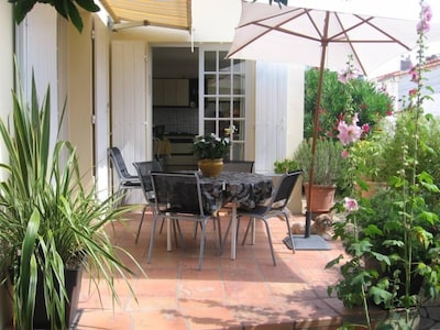 Royan: Charming house near the sea and town center