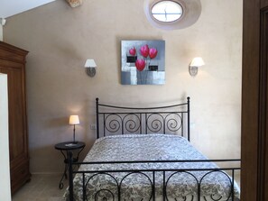 CHEVAL-BLANC vacation rental house for rent 3 bedrooms