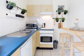 Small kitchen, provides all  you need