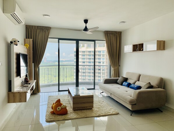 Huge Living Room with Modern Design, Sea View and Pool View and 55" Smart TV