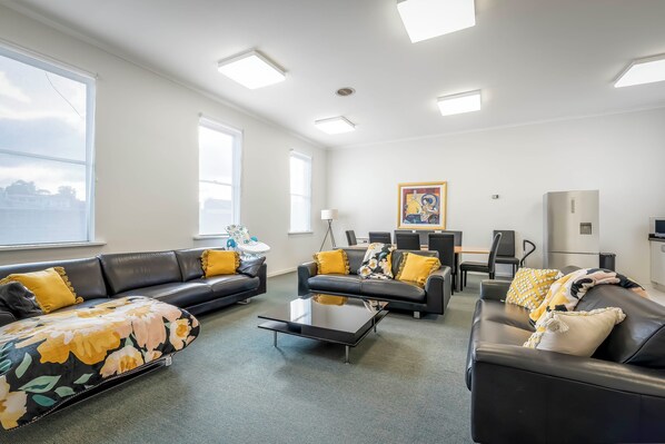 75 PATRICK ST RETREATS TASMANIA JUN 2023-5
