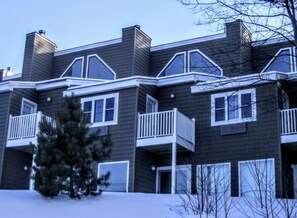 RATED IN THE TOP 10 NEW ENGLAND RESORTS