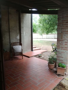 APARTMENT IN THE GREEN OF THE TUSCAN COUNTRYSIDE