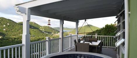 Relax in the hot tub and enjoy the sunset, water view, valley view, and stars!