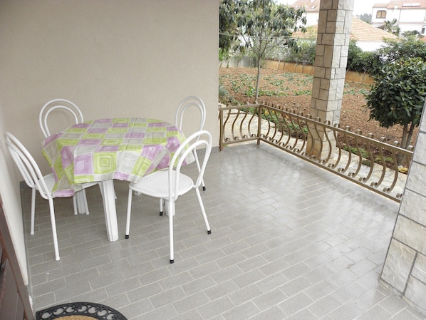 A1 Mali (2+1): terrasse