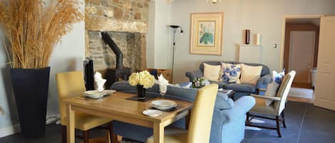 Spring Water Barn is a wonderful one-bedroomed space for two set in the tranquillity and seclusion of the magnificent Bonython Estate