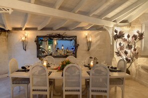 Harmony House - Alfresco dining
