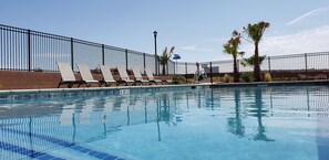 Kid's eye view of Vida Sol swimming pool
