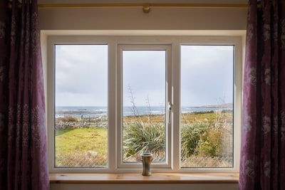 Atlantic Sunset,  Aughris - sleeps 6 guests  in 3 bedrooms