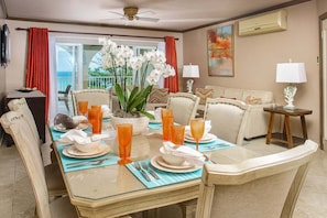 Sapphire Beach 309 - Living area looking to sea