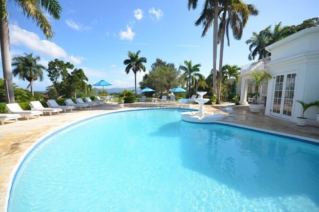 Picture of villa