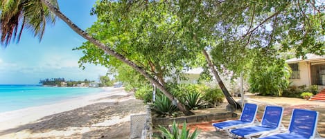 Welcome to Whitecaps! One of the few houses on the beautiful Mullins Beach