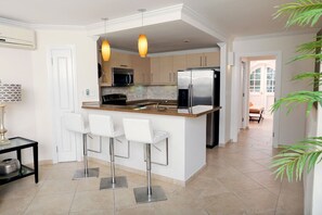 Sapphire Beach109 - Kitchen