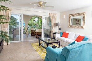 SapphireBeach109 - Living Room