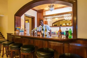 Bar (in der Unterkunft)