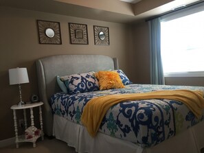 Guest Bedroom with queen size bed.