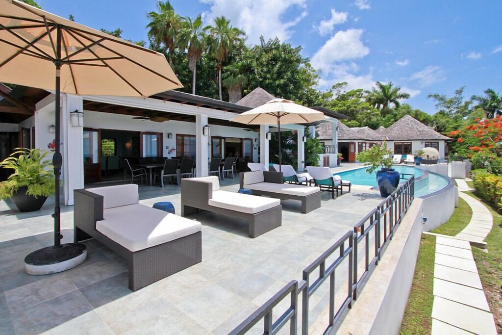 Picture of villa