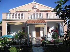 Façade