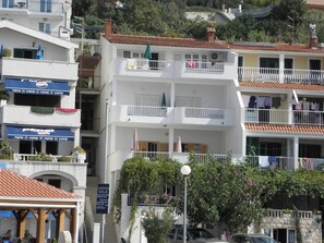 Façade