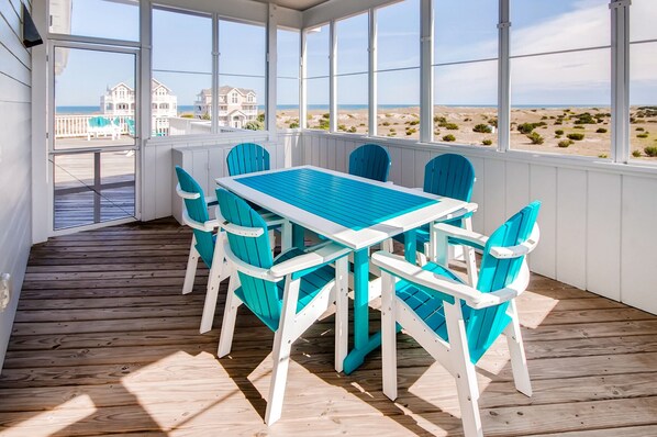 Surf-or-Sound-Realty-Lucky-Oyster-840-Screened-Porch