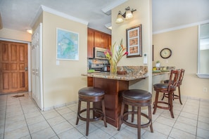 Open floor plan and lost of nooks... Office area office kitchen perfect for your laptop and travel