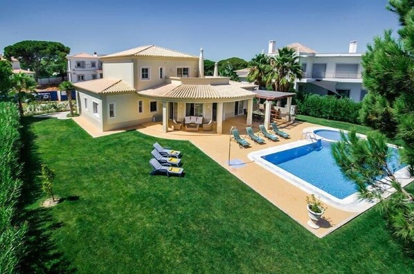 Modern Villa with Private Heatable Pool, WiFi and Air-Conditioning in Villa Sol L609 - 1