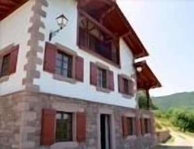 Casa rural (alquiler íntegro) Gainkoborda para 8 personas