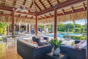 Villa Caballet – A Tropical Oasis with Golf Course Views (5595)