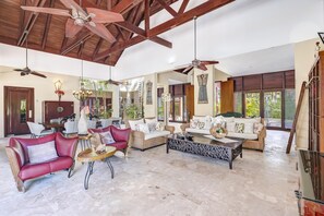 Villa Caballet - Eco-friendly villa w/ golf view (5587)