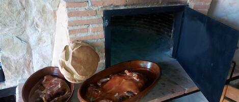 Horno de leña y barbacoa