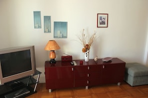 A3(6): living room